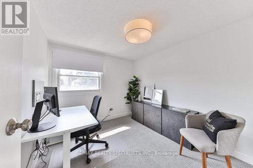 3072 Flanagan Court, Burlington, ON - Indoor Photo Showing Office