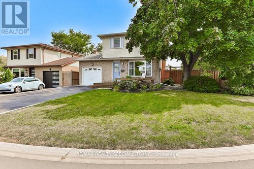 3072 Flanagan Court, Burlington, ON - Outdoor With Facade