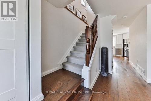 3072 Flanagan Court, Burlington, ON - Indoor Photo Showing Other Room