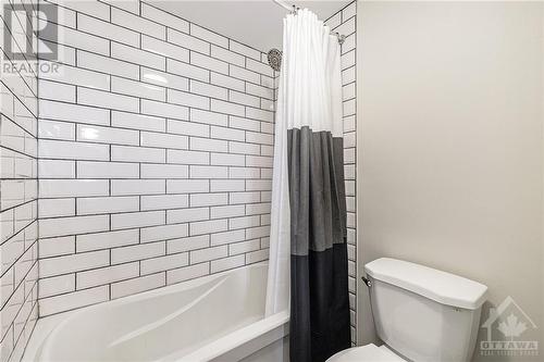 106 Castlefrank Road, Ottawa, ON - Indoor Photo Showing Bathroom