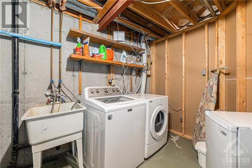 106 Castlefrank Road, Ottawa, ON - Indoor Photo Showing Laundry Room