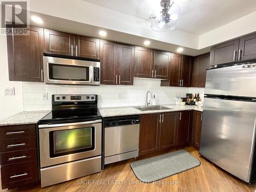 710 - 1060 Sheppard Avenue W, Toronto, ON - Indoor Photo Showing Kitchen With Stainless Steel Kitchen