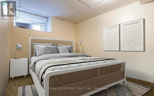 24 Carrick Avenue, Hamilton (Stipley), ON - Indoor Photo Showing Bedroom