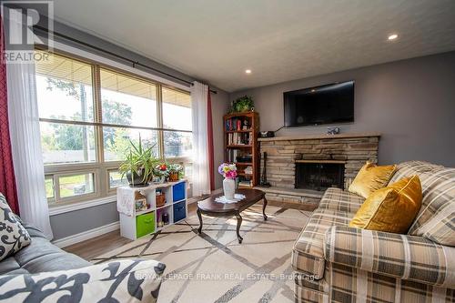 45 Beechwood Drive, Peterborough (Monaghan), ON - Indoor Photo Showing Living Room With Fireplace