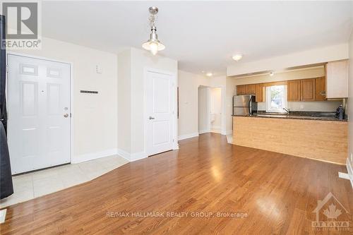 M3 - 345 Bronson Avenue, Ottawa, ON - Indoor Photo Showing Kitchen