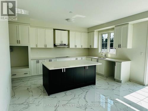 27 Sandhill Crescent, Adjala-Tosorontio, ON - Indoor Photo Showing Kitchen