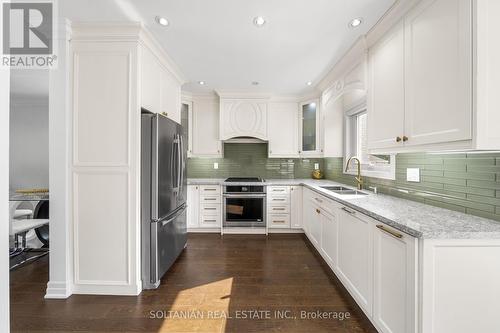 56 Casa Grande Street, Richmond Hill (Westbrook), ON - Indoor Photo Showing Kitchen With Double Sink With Upgraded Kitchen