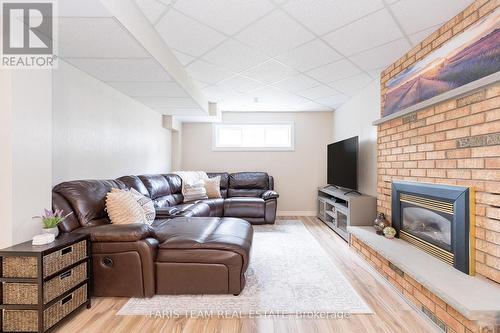 110 Chieftain Crescent, Barrie (Allandale Heights), ON - Indoor Photo Showing Living Room With Fireplace