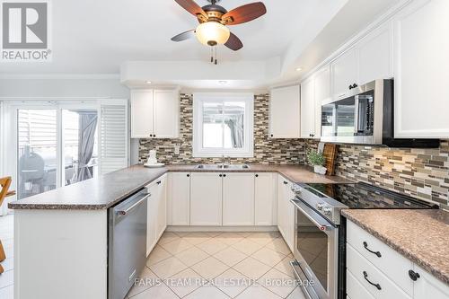 110 Chieftain Crescent, Barrie (Allandale Heights), ON - Indoor Photo Showing Kitchen With Double Sink With Upgraded Kitchen