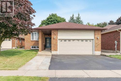 110 Chieftain Crescent, Barrie, ON - Outdoor With Facade