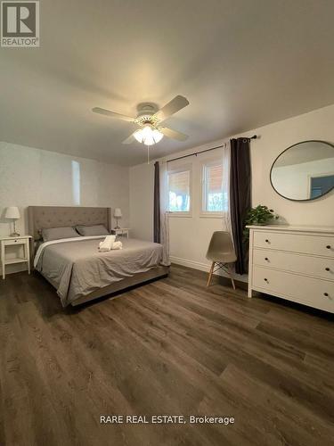 17 Leslie Anne Drive, Wasaga Beach, ON - Indoor Photo Showing Bedroom