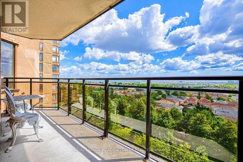 803 - 20 Cherrytree Drive, Brampton (Fletcher'S Creek South), ON - Outdoor With View With Exterior