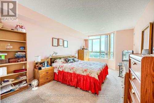 803 - 20 Cherrytree Drive, Brampton (Fletcher'S Creek South), ON - Indoor Photo Showing Bedroom