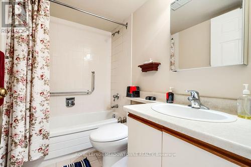 803 - 20 Cherrytree Drive, Brampton (Fletcher'S Creek South), ON - Indoor Photo Showing Bathroom