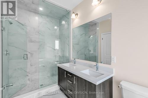 19 Lambton Avenue, Toronto (Rockcliffe-Smythe), ON - Indoor Photo Showing Bathroom