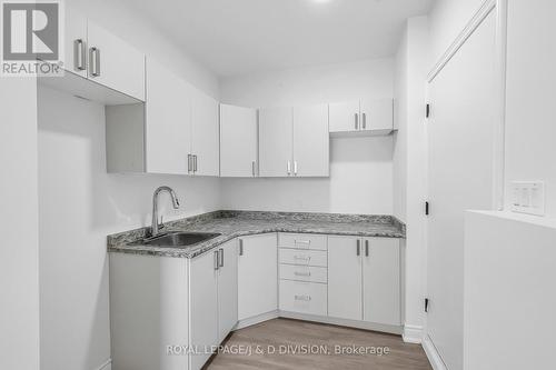 19 Lambton Avenue, Toronto (Rockcliffe-Smythe), ON - Indoor Photo Showing Kitchen