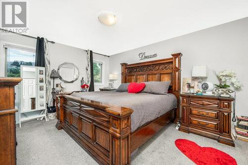 2920 Allenby Way, Vernon, BC - Indoor Photo Showing Bedroom