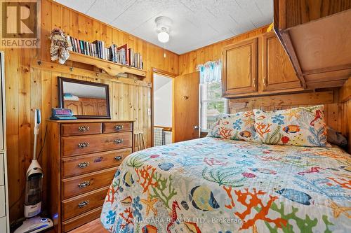 12807- 12815 Lakeshore Road, Wainfleet, ON - Indoor Photo Showing Bedroom