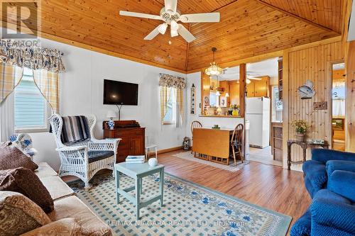 12807- 12815 Lakeshore Road, Wainfleet, ON - Indoor Photo Showing Living Room