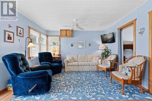 12807- 12815 Lakeshore Road, Wainfleet, ON - Indoor Photo Showing Living Room