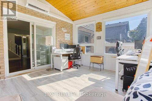 93 Birchpark Drive, Grimsby, ON - Outdoor With Deck Patio Veranda