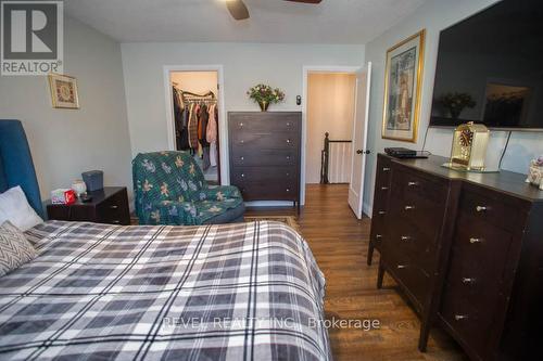 52 Beckett Drive, Brantford, ON - Indoor Photo Showing Bedroom