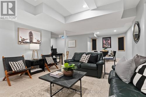 58 Hogan Crescent, Clarington (Bowmanville), ON - Indoor Photo Showing Living Room