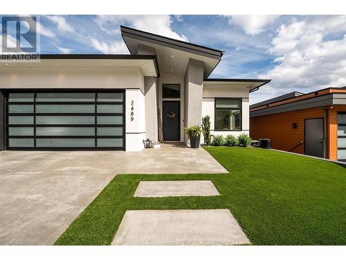 2489 Tallus Heights Drive, West Kelowna, BC - Outdoor With Facade