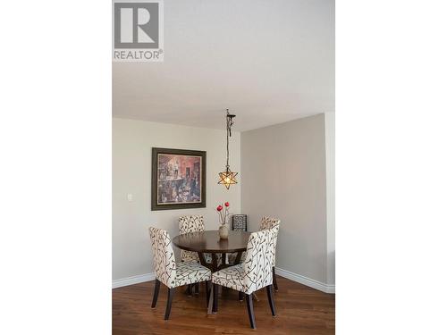 416 Beasley  W Crescent, Nelson, BC - Indoor Photo Showing Dining Room