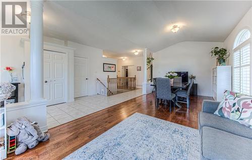 89 Hearthwood Crescent, Kitchener, ON - Indoor Photo Showing Living Room