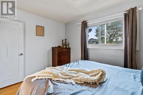 807 Fernhill Boulevard, Oshawa (Northglen), ON - Indoor Photo Showing Bedroom