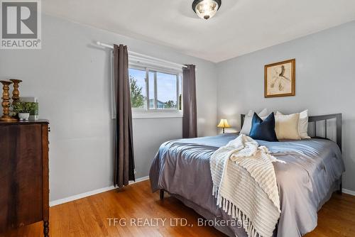 807 Fernhill Boulevard, Oshawa (Northglen), ON - Indoor Photo Showing Bedroom