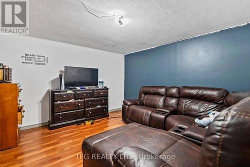 807 Fernhill Boulevard, Oshawa (Northglen), ON - Indoor