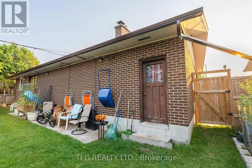 807 Fernhill Boulevard, Oshawa (Northglen), ON - Outdoor