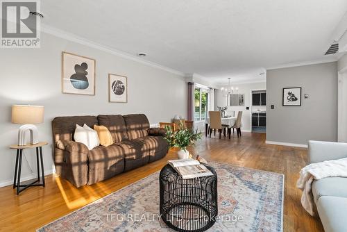 807 Fernhill Boulevard, Oshawa (Northglen), ON - Indoor Photo Showing Living Room