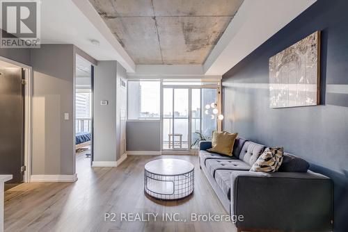 1123 - 1 Shaw Street, Toronto, ON - Indoor Photo Showing Living Room