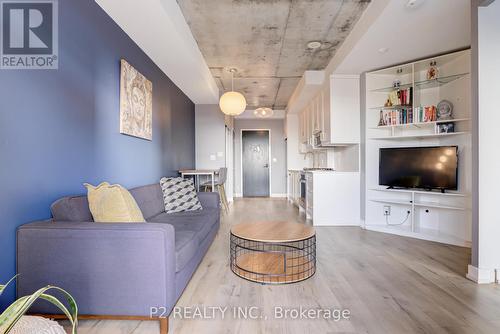 1123 - 1 Shaw Street, Toronto (Niagara), ON - Indoor Photo Showing Living Room