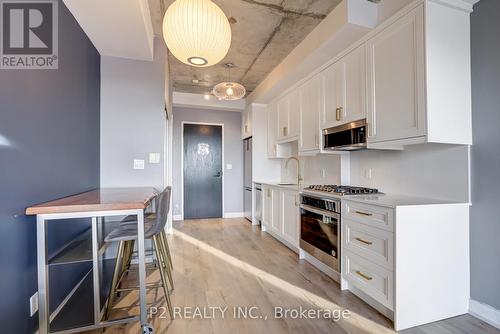 1123 - 1 Shaw Street, Toronto, ON - Indoor Photo Showing Kitchen