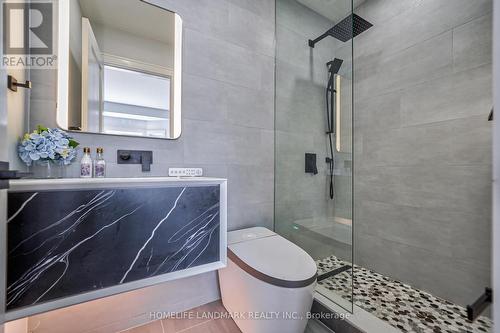 877 Logan Avenue, Toronto (North Riverdale), ON - Indoor Photo Showing Bathroom