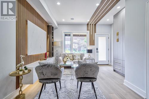 877 Logan Avenue, Toronto (North Riverdale), ON - Indoor Photo Showing Living Room