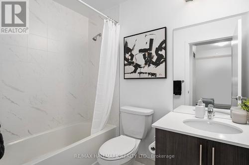 1609 - 1480 Bayly Street, Pickering, ON - Indoor Photo Showing Bathroom