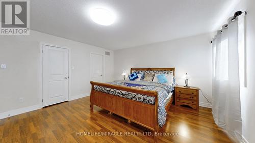 523 Halo Street, Oshawa, ON - Indoor Photo Showing Bedroom