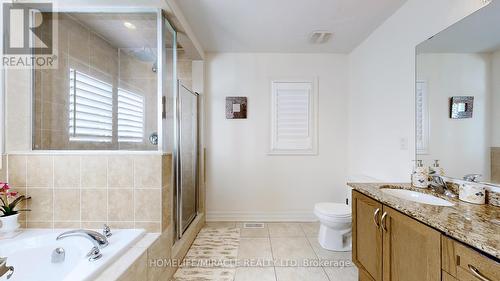 523 Halo Street, Oshawa (Windfields), ON - Indoor Photo Showing Bathroom