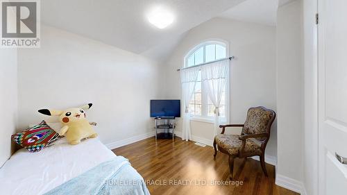 523 Halo Street, Oshawa, ON - Indoor Photo Showing Bedroom