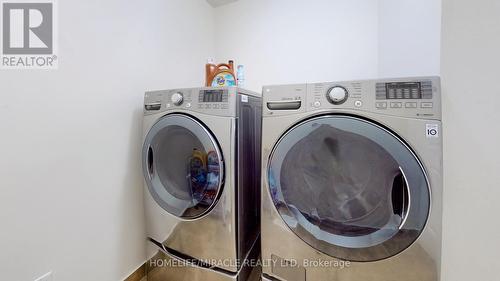 523 Halo Street, Oshawa, ON - Indoor Photo Showing Laundry Room