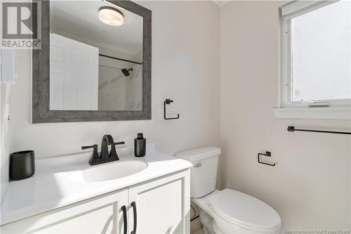 24 Armoyan Court, Moncton, NB - Indoor Photo Showing Bathroom