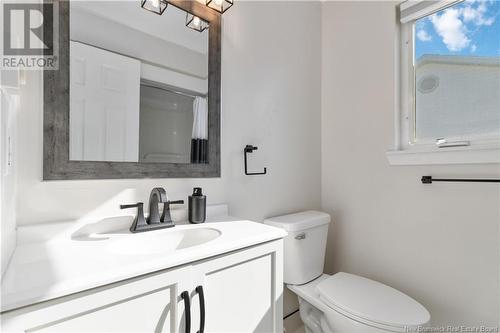 24 Armoyan Court, Moncton, NB - Indoor Photo Showing Bathroom