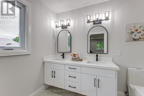 48 Walnut Street, New Tecumseth, ON - Indoor Photo Showing Bathroom