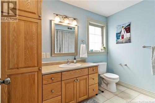 18 Heathwood Street, Moncton, NB - Indoor Photo Showing Bathroom