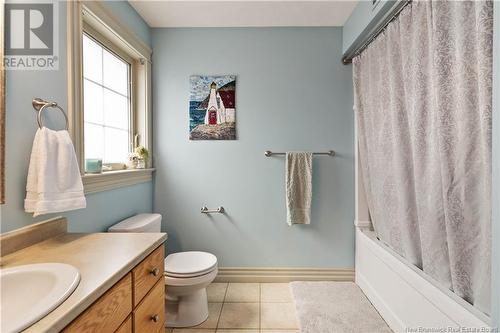 18 Heathwood Street, Moncton, NB - Indoor Photo Showing Bathroom